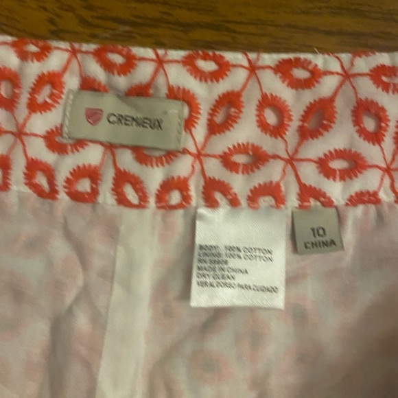 Cremiux Red and Whie Eylete Shorts - Picture 3 of 6